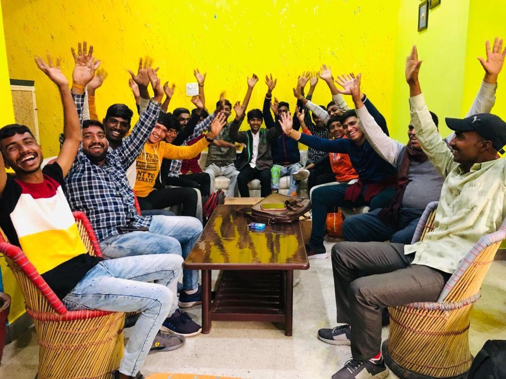 Big Brother Hostel Hotel Agra  Exterior photo